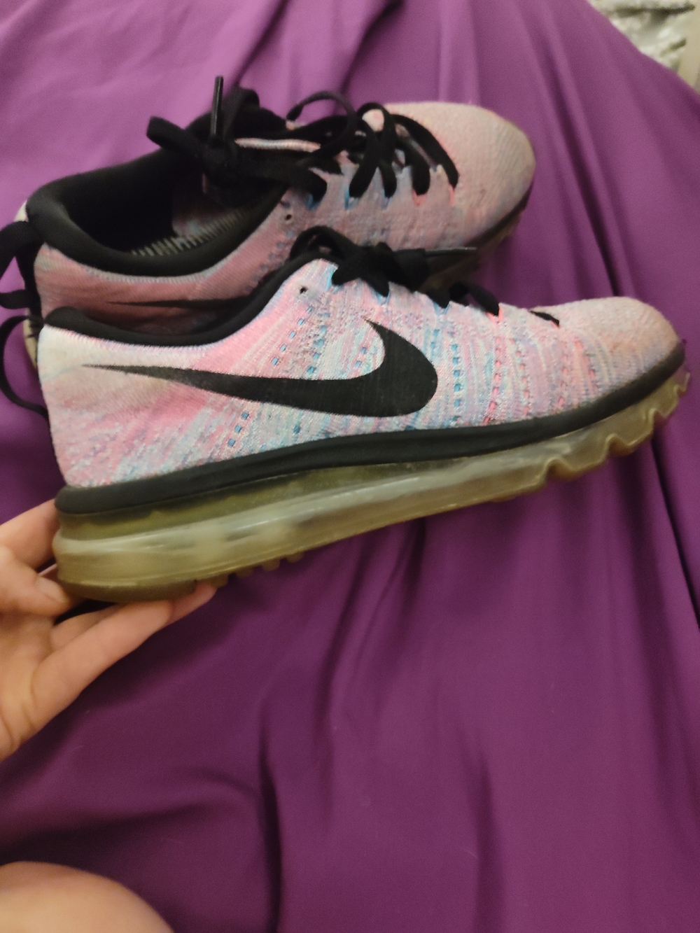 Nike Flyknit Air Max Sneakers in Pink/Black